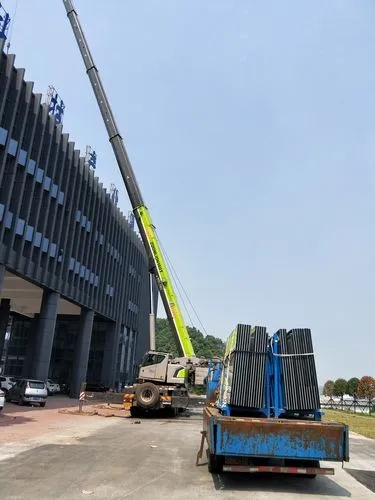 鼓楼吊装大玻璃